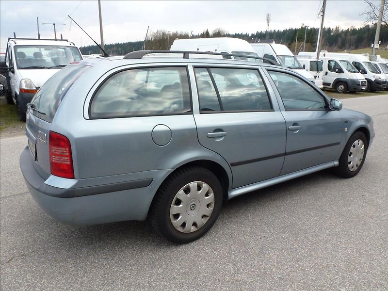 Škoda Octavia 1,9 TDI 81KW Tažné zařízení - fotka 7 z 42