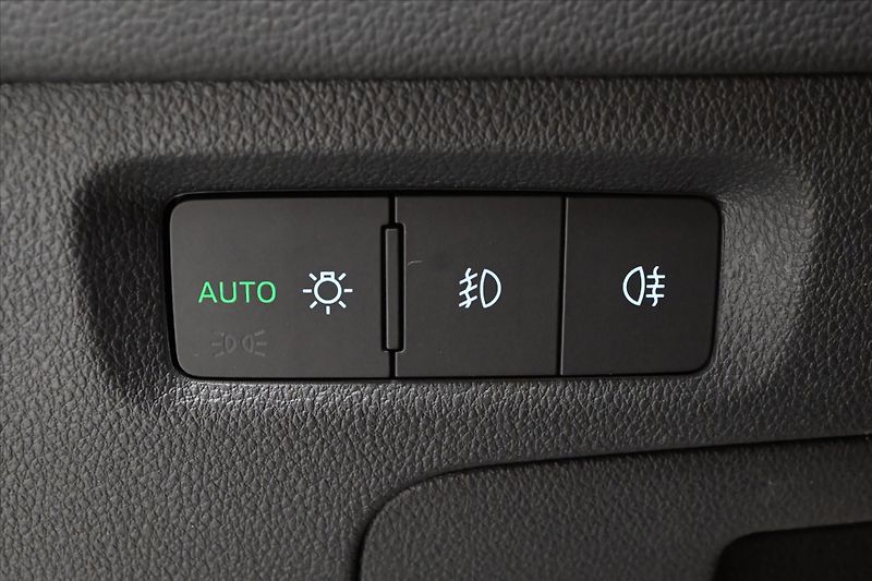 Škoda Octavia 2,0 TDI 110kW DSG Style Záruka - fotka 27 z 31