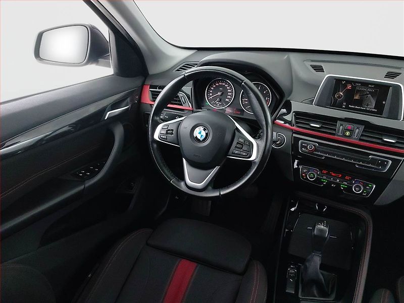 BMW X1 (2016) sDrive18d, Automat, Serv.kniha - fotka 7 z 21