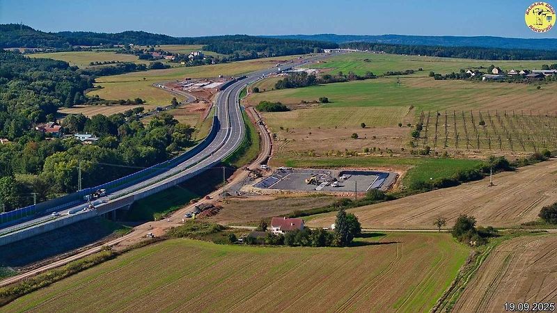 Aktuální snímky obchvatu Hořoviček před otevřením dálnice. Foto: Jan Banán Svoboda