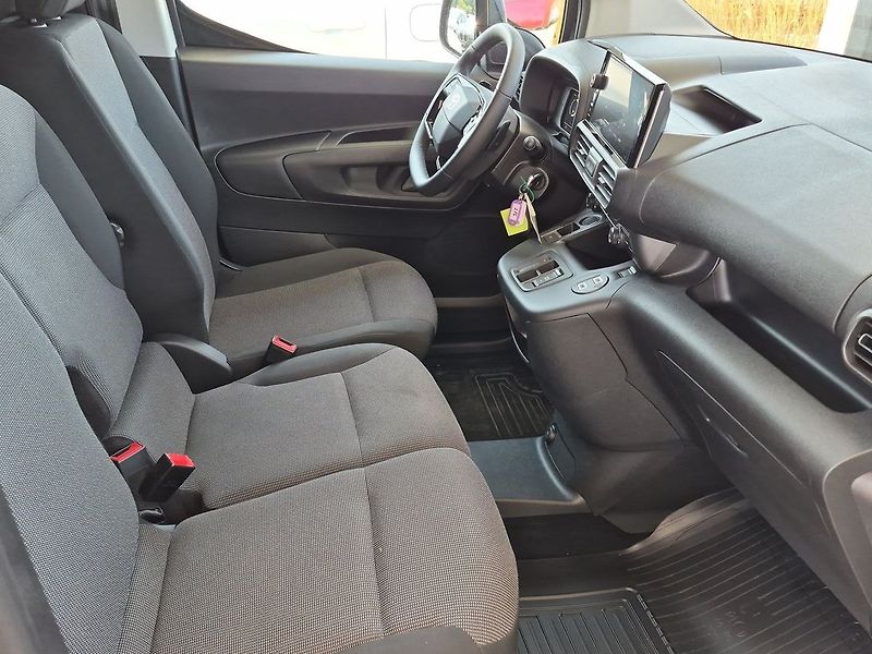Toyota ProAce Active Full Electric - fotka 10 z 24