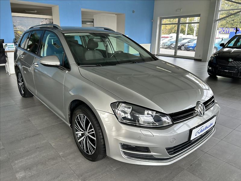 Volkswagen Golf 1,4   TSI 92kW,ALLSTAR,SERVISK - fotka 1 z 28