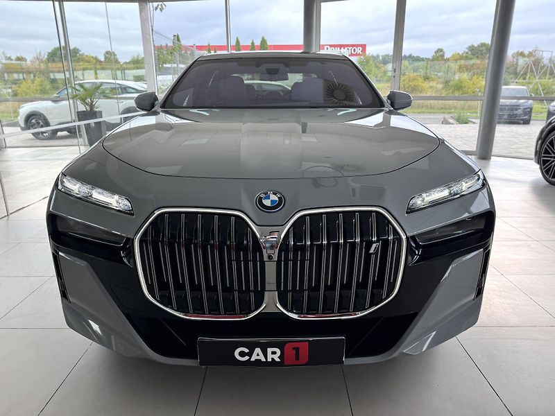 BMW i7 60 xDrive M-SPORT*Max.Výbava! - fotka 3 z 59