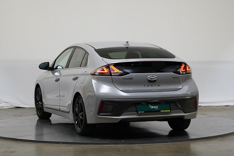 Hyundai IONIQ - fotka 4 z 6