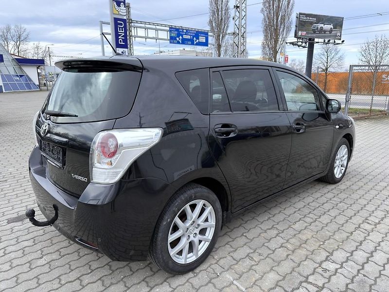 Toyota Verso 1.8i 108 kW navi. serviska - fotka 5 z 19