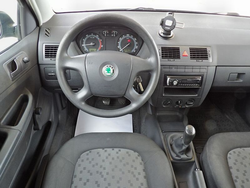 Škoda Fabia 1.2HTP 47kW Klima Tažné ČR - fotka 7 z 28