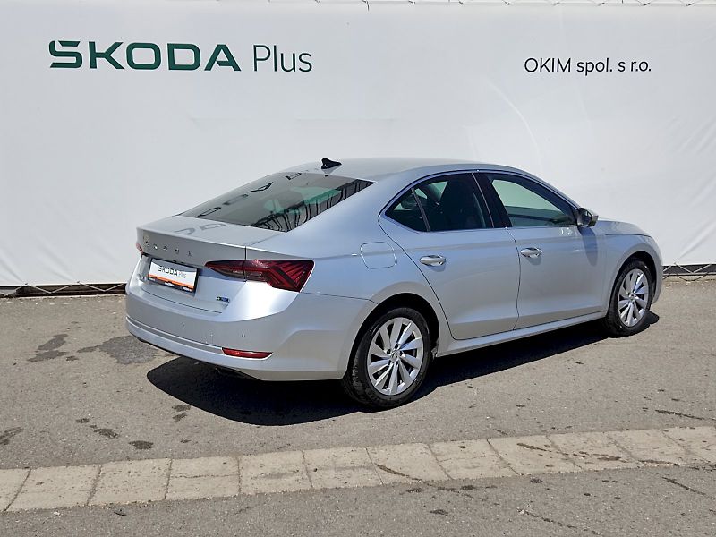 Škoda Octavia (2024) Style 1,5 Tsi 110 Kw DSg M-HEV - fotka 2 z 37