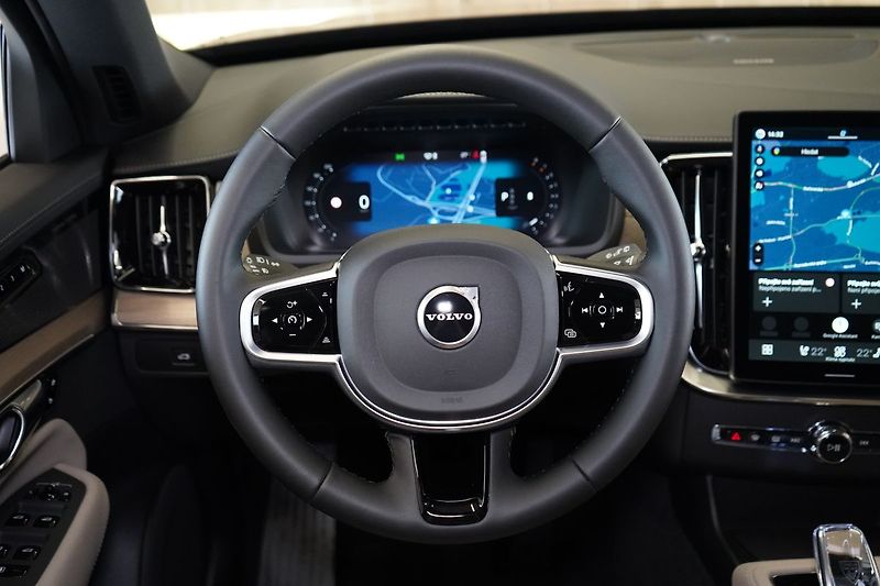 Volvo XC90 B5 AWD PLUS Dark, Vzduch, 360° - fotka 30 z 50
