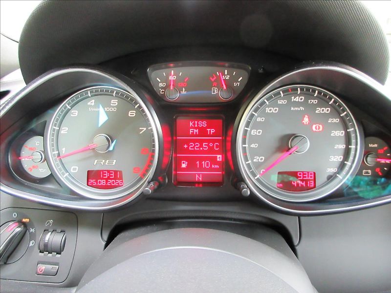 Audi R8 4,2 47tis. Km, Carbon, Top pův - fotka 15 z 28