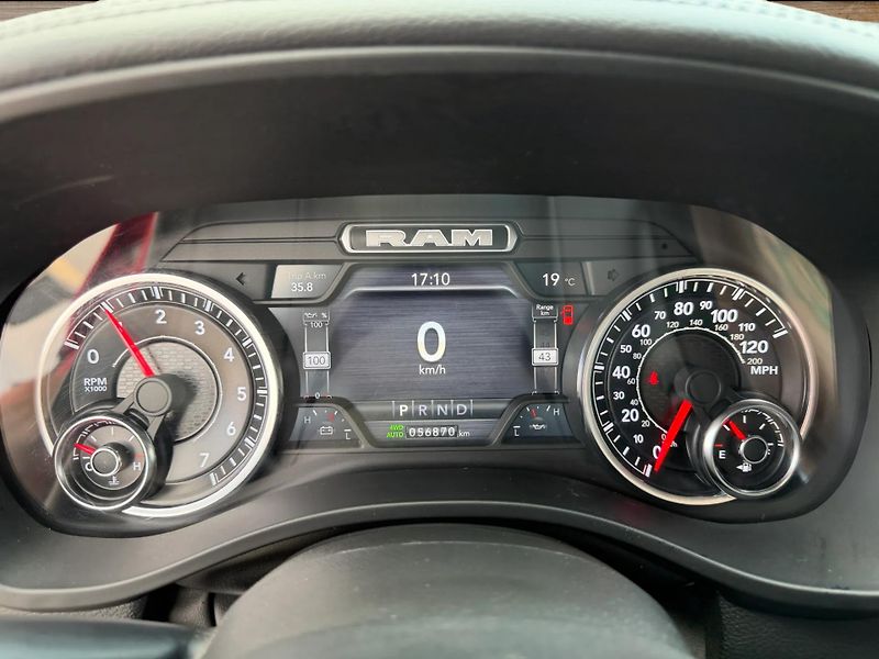 Dodge RAM (2022) +BUILT TO SERVE+AXLE LOCK+ - fotka 18 z 22