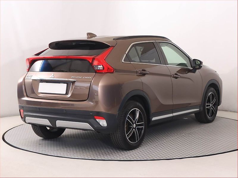 Mitsubishi Eclipse Cross (2019) 1.5 T-MIVEC, Serv.kniha - fotka 5 z 19
