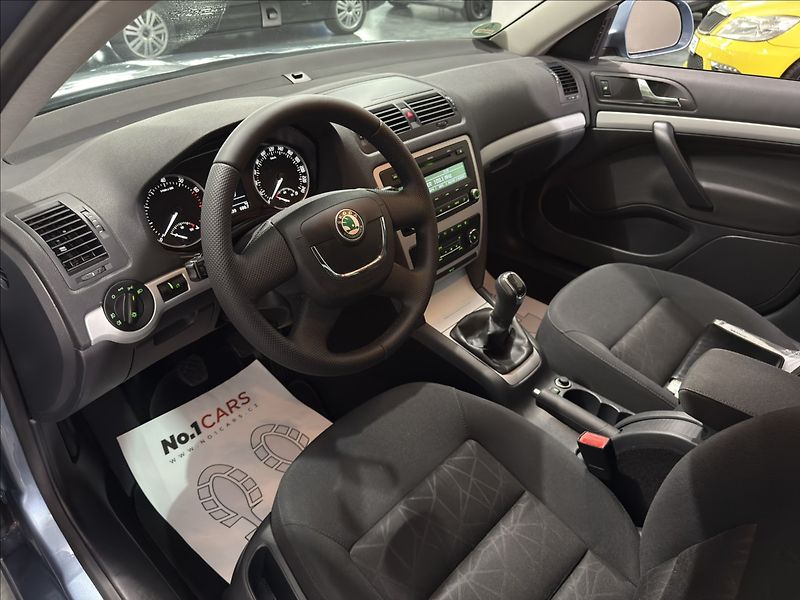 Škoda Octavia 1,4   TSI STYLE XENON SERVIS - fotka 8 z 35