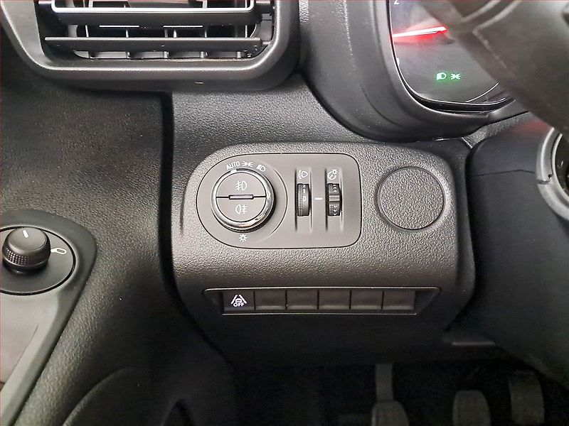 Opel Combo (2024) Edition 1.5 CDTI, 5Míst, ČR - fotka 25 z 25