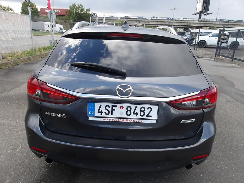 Mazda 6 2,2D PO ROZVODECH ! - fotka 11 z 31