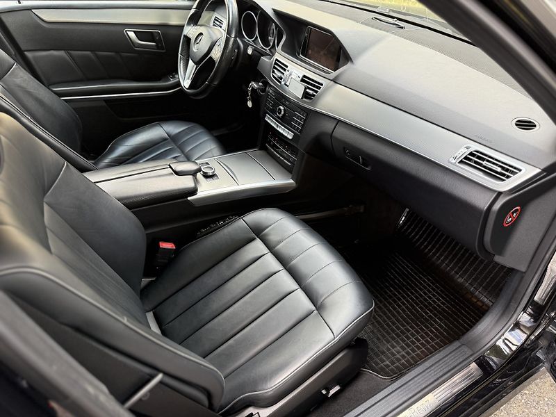 Mercedes-Benz Třídy E 220D  BlueTec 4MATIC TAŽNÉ - fotka 9 z 33