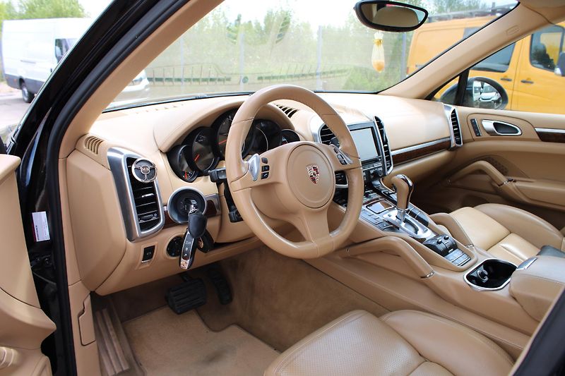 Porsche Cayenne 3,0 TDI 4x4 Webasto N.Rozvody - fotka 7 z 25