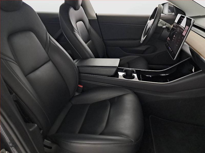 Tesla Model 3 (2019) Long Range 4WD 78kWh, SoH 83% - fotka 9 z 28