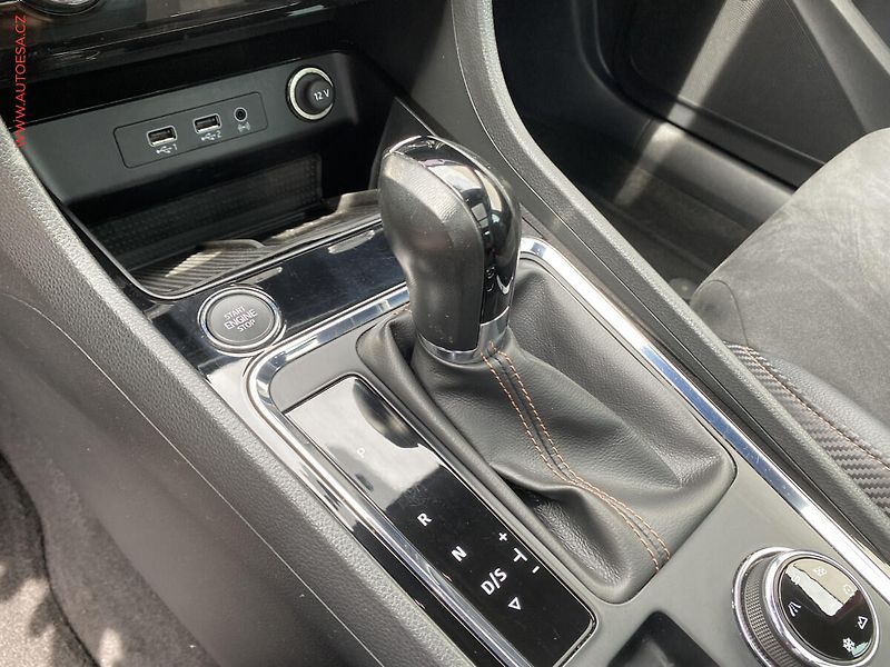 Cupra Ateca (2019) 2.0TSi 4x4, DSG, LED, kamera - fotka 16 z 20