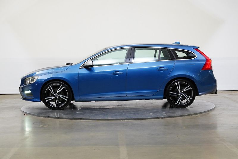 Volvo V60 - fotka 3 z 24