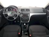 Škoda Yeti (2009) 1.2TSI 77kW  Ambition, panoram - náhled 7