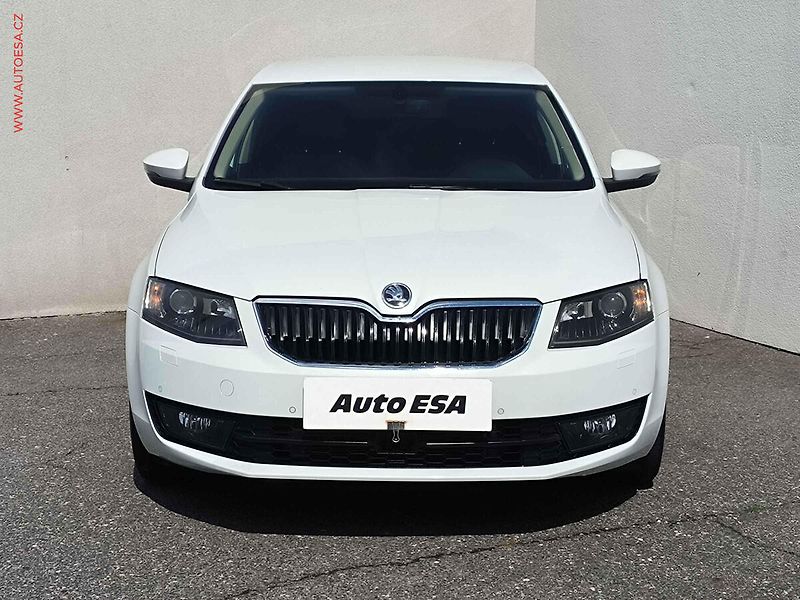Škoda Octavia (2016) 2.0TDi 4x4, ČR, DSG - fotka 2 z 22