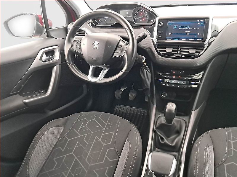 Peugeot 2008 (2018) 1.2 PureTech, Serv.kniha - fotka 7 z 16