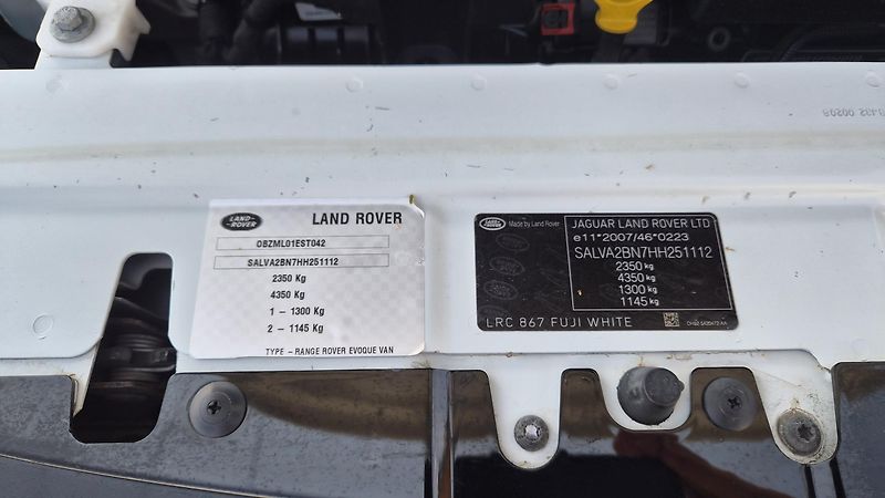 Land Rover Range Rover Evoque 2.0D 4X4 9.Kvalt AUT, DPH! TOP - fotka 25 z 29