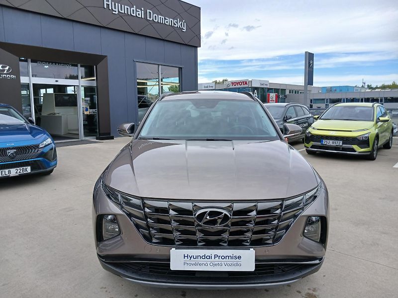 Hyundai Tucson Plug-in Hybrid1,6 T-GDI 4x4 AT - fotka 8 z 20