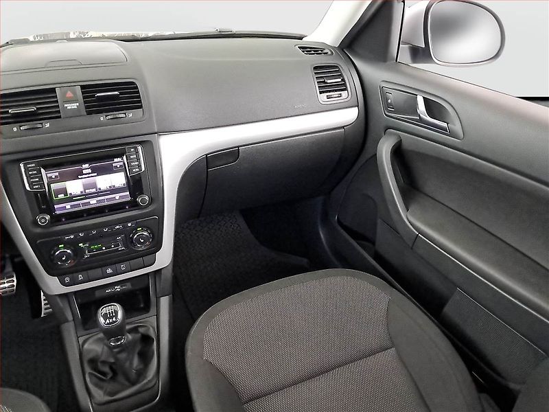 Škoda Yeti (2016) Ambition 2.0 TDI, 4X4, ČR - fotka 8 z 15