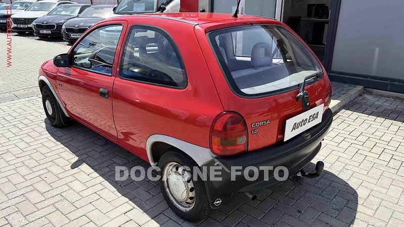 Opel Corsa (1996) 1.2i, 1.maj,ČR, tažné - fotka 2 z 3