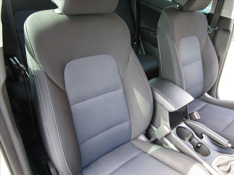 Hyundai Tucson 1.6T-GDi, aut. klima, 1. maj. - fotka 18 z 40