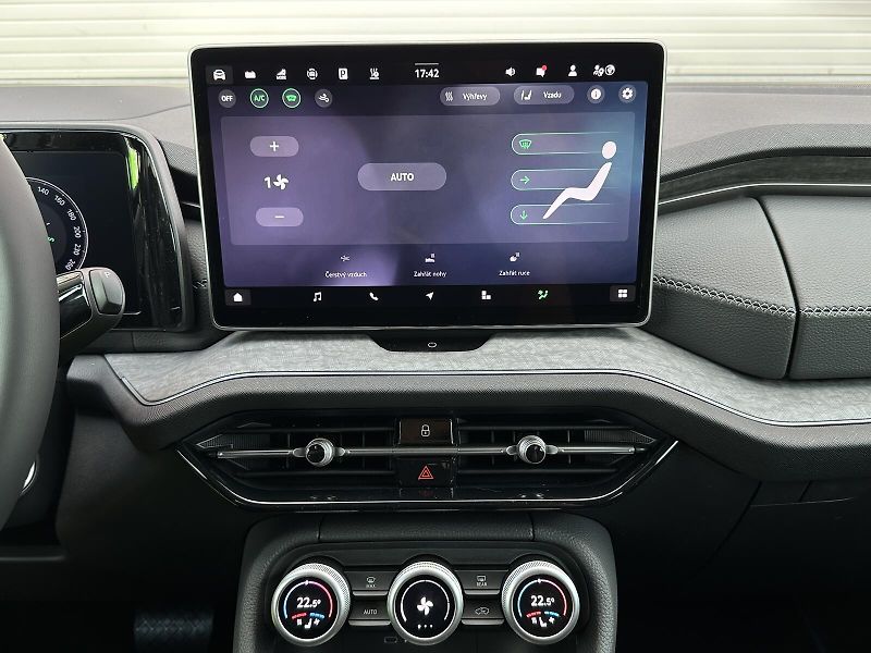 Škoda Kodiaq 1.5TSi iV DSG Exclusive 204PS - fotka 28 z 55