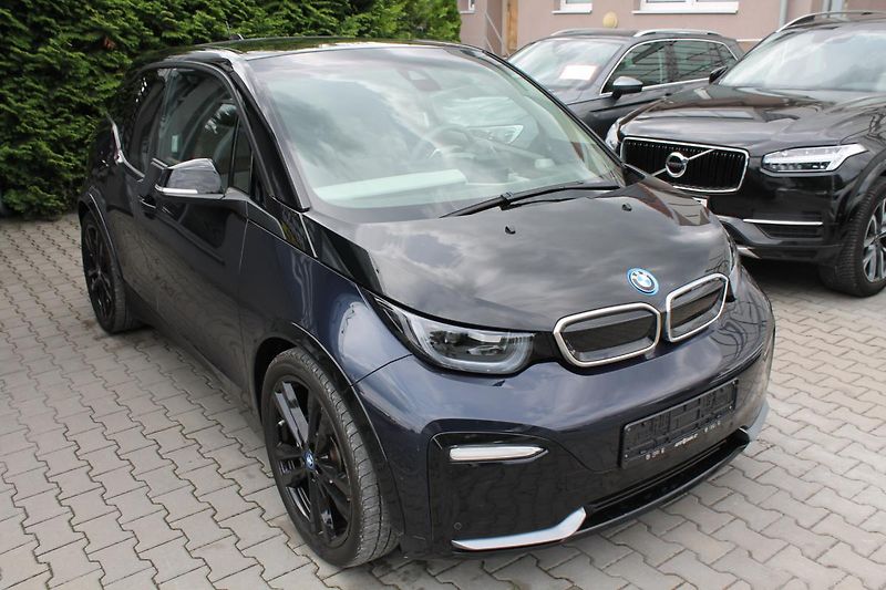 BMW i3 (2017) s 135kW Harman Kardon - fotka 3 z 36