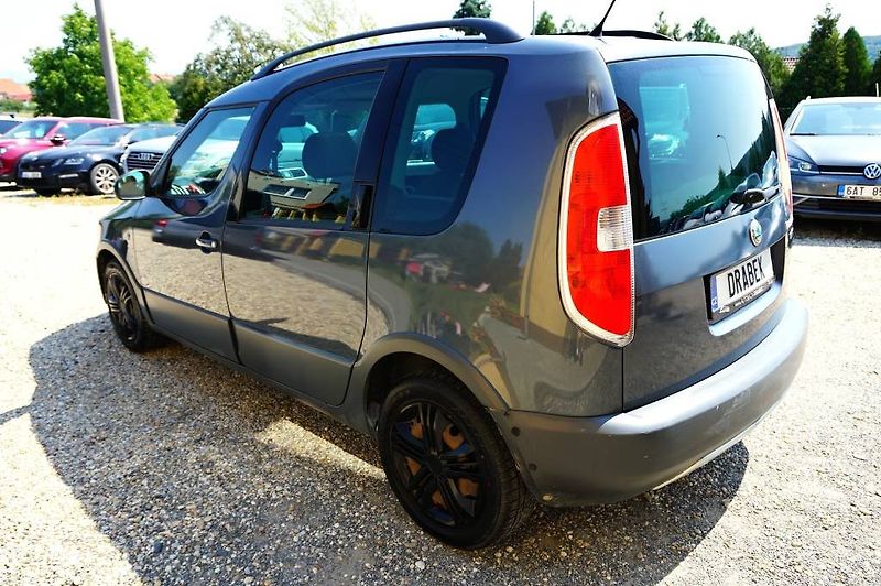 Škoda Roomster (2007) SCOUT 1,6 16V 77 kW - fotka 7 z 36