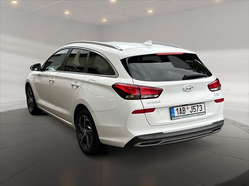 Hyundai i30 1,5 T-GDI Smart - fotka 4 z 11