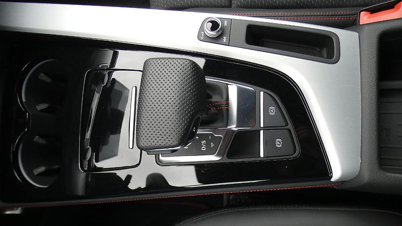 Audi A5 Sportback 40 TDI quattro S tro - fotka 19 z 28
