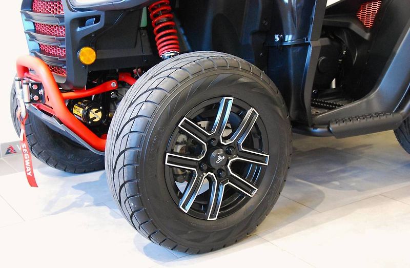 Segway Snarler AT6 (2023) S - hezký stav, původ ČR, 1. m - fotka 18 z 20