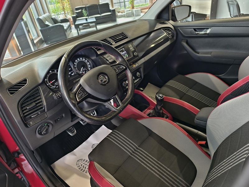 Škoda Fabia 1.2 TSI MONTE CARLO, PANORAMA - fotka 7 z 23