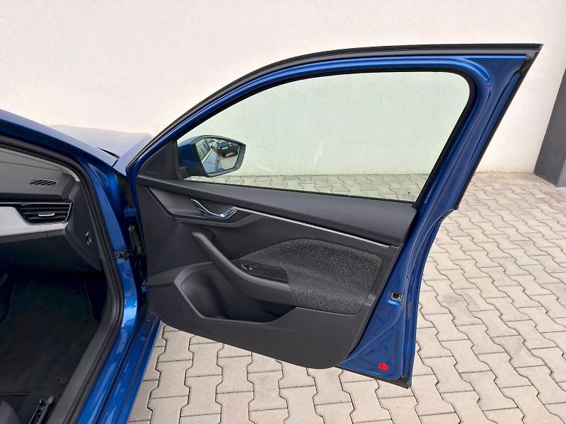 Škoda Scala (2024) SELEC TSI 85/1.0 A7F - fotka 29 z 30