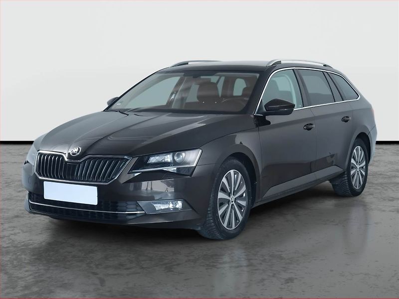 Škoda Superb (2018) Ambition 1.6 TDI, Serv.kniha - fotka 2 z 19