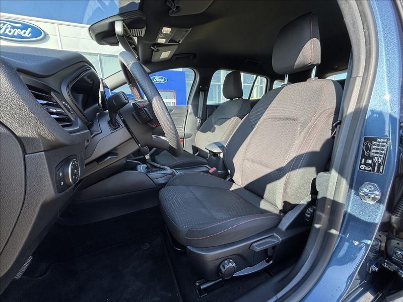 Ford Focus 1,0 EcoBoost  92kW ST-Line - fotka 16 z 28