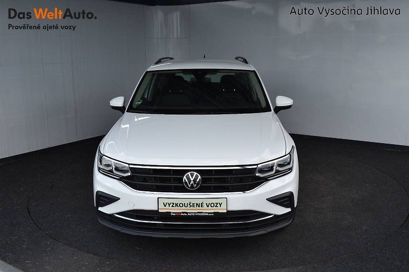 Volkswagen Tiguan (2022) 1.5TSI 110kW Manuál,LED - fotka 4 z 23