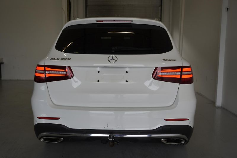 Mercedes-Benz GLC (2018) GLC300 2,0I 4MATIC AMG PACKET - fotka 6 z 27