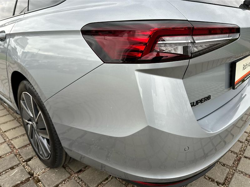 Škoda Superb (2026) 2,0 TDI 110 kW 7-stup. automat - fotka 18 z 24