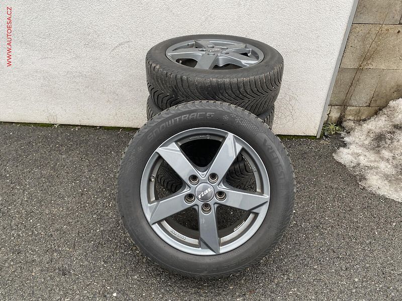 Volkswagen Golf (2012) 1.2 TSi, Match, +ALU - fotka 17 z 17