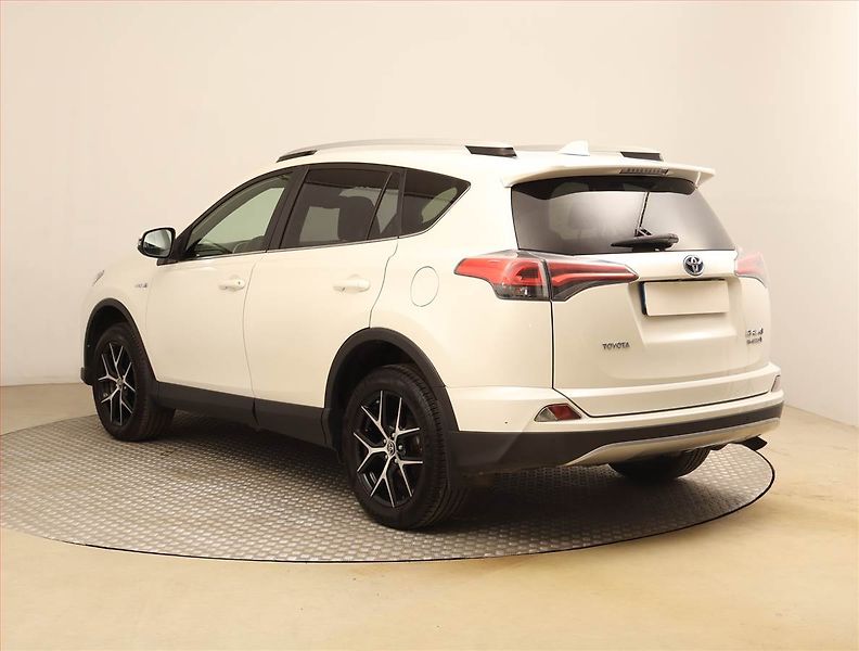 Toyota RAV4 (2018) Executive 2.5 Hybrid - fotka 4 z 24