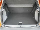 Peugeot 2008 (2020) 1.5HDI, 1.maj,ČR, servis - náhled 7