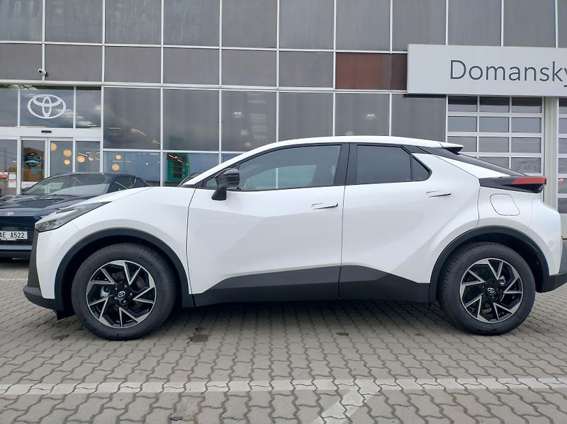 Toyota C-HR (2026) 1.8 FHEV COMFORT BUSINESS+ - fotka 3 z 13