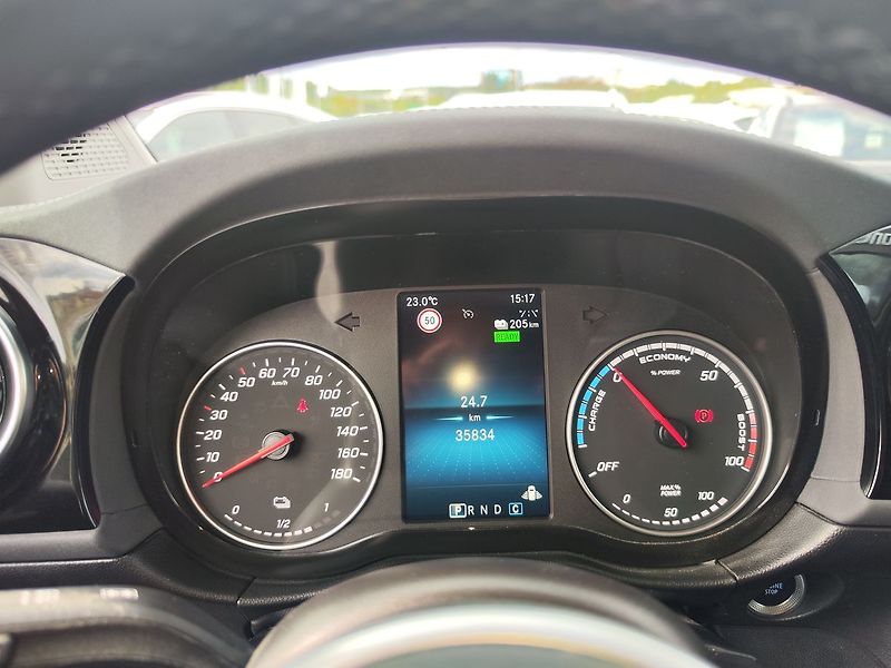 Mercedes-Benz Ostatní EV/90kW 45kWh 1.Majitel AT - fotka 16 z 30