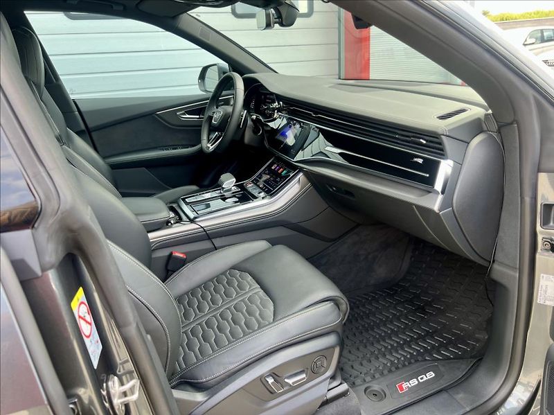 Audi RS Q8 4,0 TFSi QUATTRO MATRIX záruka - fotka 22 z 46